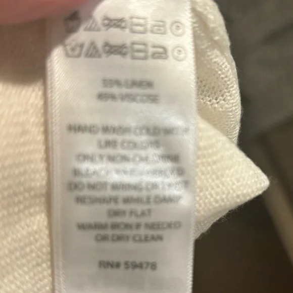 NWOT JNY (Jones New York) Long, White, Hooded Cardigan. Size Large - Picture 3 of 4